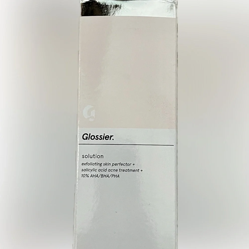 NWT Glossier Solution Exfoliating skin perfector - Picture 2 of 2